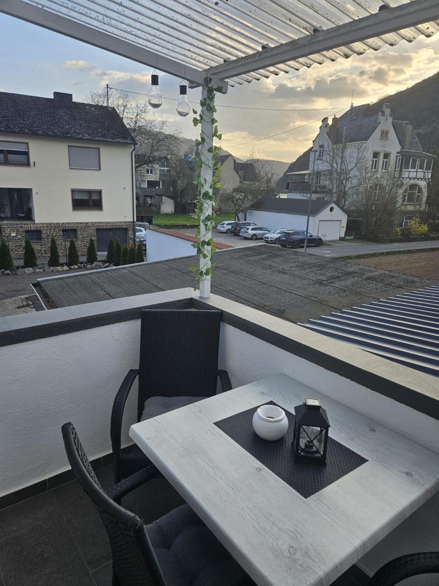 Hakans Moselblick Ferienwohnung Treis-Karden Bagian luar foto