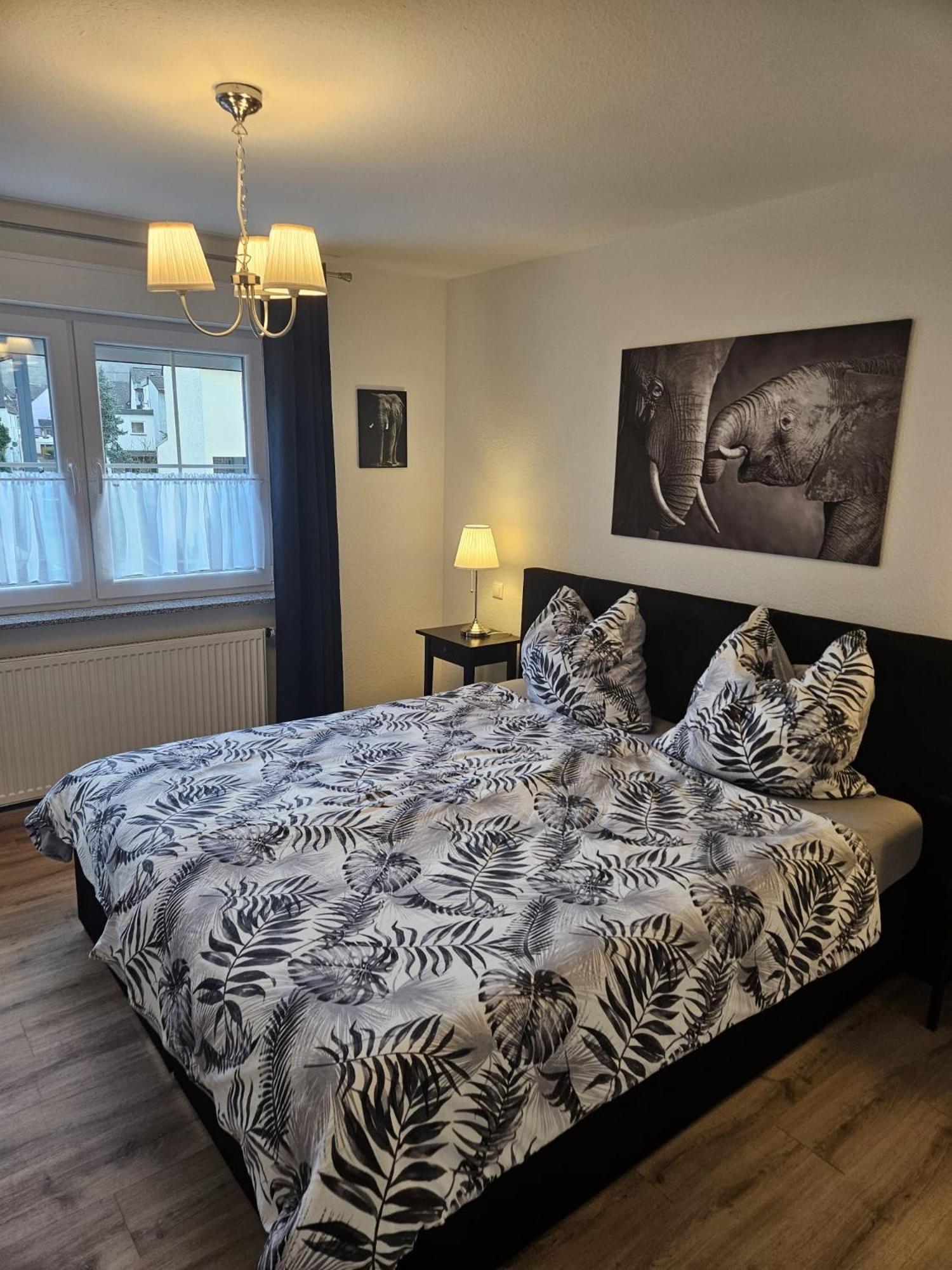 Hakans Moselblick Ferienwohnung Treis-Karden Bagian luar foto